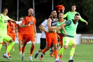 Καρμιώτισσα - Ομόνοια: Γκέλα... ολκής στο φινάλε! (φώτος)