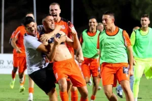 Καρμιώτισσα - Ομόνοια: Γκέλα... ολκής στο φινάλε! (φώτος)