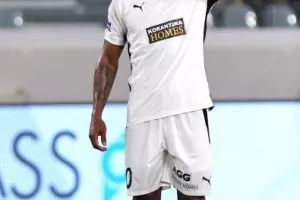 Απόλλων - Πάφος FC: Φιλική νίκη με Ντόνιο και γκολάρα... Κβίντα (φώτος)