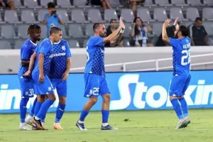 Απόλλων - Πάφος FC: Φιλική νίκη με Ντόνιο και γκολάρα... Κβίντα (φώτος)