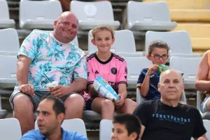 (ΦΩΤΟΡΕΠΟΡΤΑΖ) Ο κόσμος στο "Στέλιος Κυριακίδης"