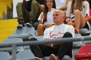 Φωτορεπορτάζ/Ο κόσμος στο Οθέλλος-Ανόρθωση