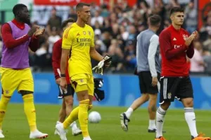 A Bola: «Ο Βλαχοδήμος δεν σκέφτεται την πρόταση της Φόρεστ»