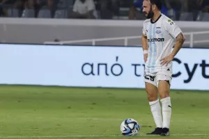 Απόλλων - Οθέλλος: "Στραβή" πρεμιέρα, κόλλησαν... οι "γαλάζιοι", άντεξαν οι Αθηαινίτες! (φώτος)