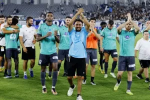 Απόλλων - Οθέλλος: "Στραβή" πρεμιέρα, κόλλησαν... οι "γαλάζιοι", άντεξαν οι Αθηαινίτες! (φώτος)