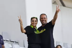 Άρης - ΑΕΚ: Οι... πρωταθλητές ξεκίνησαν με τρίποντο! (φώτος)