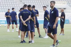 ΑΕΛ - ΑΕΖ: Απίθανο ματς με 7 γκολ, ανατροπές, αποβολές και Παπαφώτη... λυτρωτή! (Φώτος)