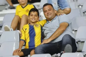 ΑΕΛ - ΑΕΖ: Απίθανο ματς με 7 γκολ, ανατροπές, αποβολές και Παπαφώτη... λυτρωτή! (Φώτος)