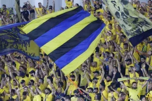 ΑΕΛ - ΑΕΖ: Απίθανο ματς με 7 γκολ, ανατροπές, αποβολές και Παπαφώτη... λυτρωτή! (Φώτος)