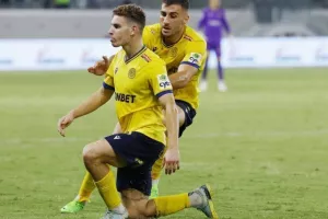 ΑΕΛ - ΑΕΖ: Απίθανο ματς με 7 γκολ, ανατροπές, αποβολές και Παπαφώτη... λυτρωτή! (Φώτος)