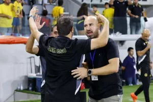 ΑΕΛ - ΑΕΖ: Απίθανο ματς με 7 γκολ, ανατροπές, αποβολές και Παπαφώτη... λυτρωτή! (Φώτος)