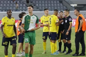 ΑΕΛ - ΑΕΖ: Απίθανο ματς με 7 γκολ, ανατροπές, αποβολές και Παπαφώτη... λυτρωτή! (Φώτος)