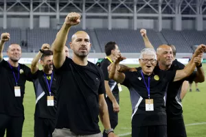 (ΒΙΝΤΕΟ Kerkida) Ωραίο σκηνικό... με ΘΥΡΑ 3 και παίκτες 