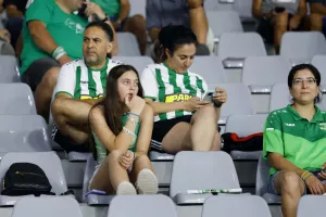 Ο κόσμος στη Λεμεσό (φώτος)