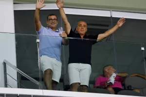 Ο κόσμος στη Λεμεσό (φώτος)
