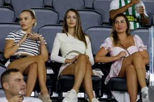Ο κόσμος στη Λεμεσό (φώτος)