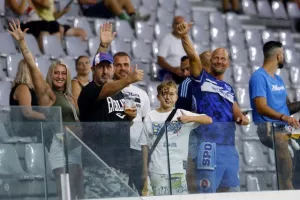 Άρης - Σλόβαν: Βραδιά... όνειρο με εξάρα και ομίλους του Γιουρόπα Λιγκ! (Φώτος)