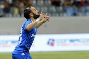 Απόλλων - Πάφος FC: Φιλική νίκη με Ντόνιο και γκολάρα... Κβίντα (φώτος)