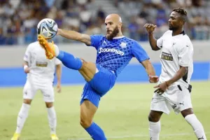Απόλλων - Πάφος FC: Φιλική νίκη με Ντόνιο και γκολάρα... Κβίντα (φώτος)