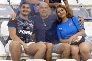 Φωτορεπορτάζ από τον κόσμο στο ΠΑΠ