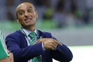 Άρης - ΑΕΚ: Οι... πρωταθλητές ξεκίνησαν με τρίποντο! (φώτος)