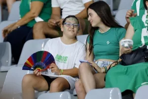 Άρης - ΑΕΚ: Οι... πρωταθλητές ξεκίνησαν με τρίποντο! (φώτος)
