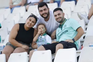 Ομόνοια - Καμπάλα: Πρόκριση με "καρέ", Μπεζούς και... γεμάτη εμφάνιση! (Φώτος)