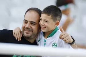 Ομόνοια - Καμπάλα: Πρόκριση με "καρέ", Μπεζούς και... γεμάτη εμφάνιση! (Φώτος)