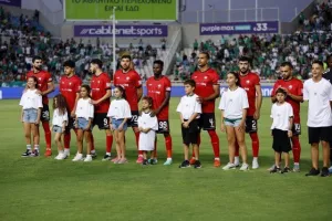 Ομόνοια - Καμπάλα: Πρόκριση με "καρέ", Μπεζούς και... γεμάτη εμφάνιση! (Φώτος)