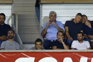 Νέα Σαλαμίνα - Απόλλων: Το "μοίρασαν" και έμειναν... χωρίς νίκη (φώτος)