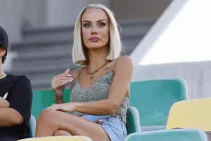 Τι λέτε κυρία;