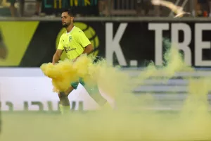 Προσωρινή διακοπή λόγω ρίψης καπνογόνων από τους Ισραηλινούς (φώτος)