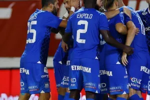 Νέα Σαλαμίνα - Απόλλων: Το "μοίρασαν" και έμειναν... χωρίς νίκη (φώτος)