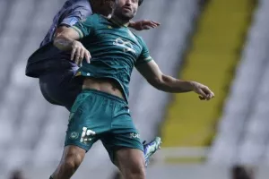 Ομόνοια - Μίντιλαντ: Στοχεύει και στους Δανούς πλέον ο Μπεζούς! (φώτος)