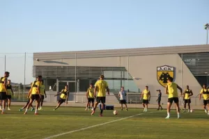 Η πιθανή ημερομηνία για το ΑΕΚ-Ντινάμο μετά την αναβολή
