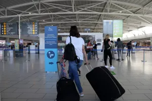 (Μεταγραφικό) Άφιξη για Ομόνοια