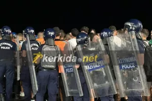 Με συνοδεία της Αστυνομίας αποχώρησε η αποστολή της ΑΕΚ εν μέσω αποδοκιμασιών! (βίντεο/φώτος)