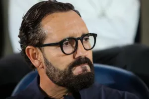 Ο Μπορδαλάς απάντησε στη γκρίνια του Τσάβι για τη διαιτησία: "Είναι ασέβεια"