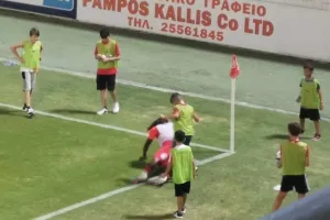 Καρλίτος: Παιχνίδι με τα ball boys (φώτος)