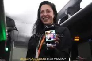 Νέο βίντεο: Η Ερμόσο κάνει πλάκα με τις συμπαίκτριές της για το φιλί του Ρουμπιάλες