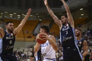 Άργησε να… ξυπνήσει και δεν πρόλαβε την ανατροπή κόντρα στην Ιταλία η Εθνική
