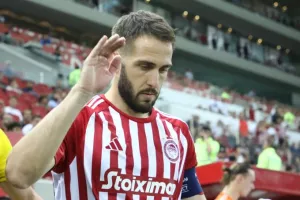 Στο τραπέζι με τον Φορτούνη για νέο συμβόλαιο