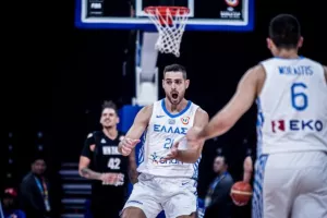 "Ξύπνησε" και προκρίθηκε με μαγκιά στους "16" η Ελλάδα!