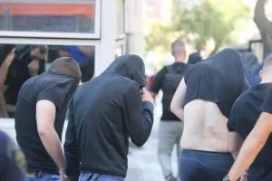 Τρεις ανακριτές αναλαμβάνουν την κύρια έρευνα, πώς θα απολογηθούν οι χούλιγκαν