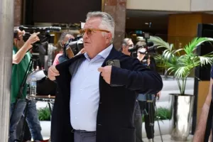 "Ζήτησε από τον μπράβο να βγάλει το όπλο και να με πυροβολήσει"