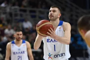 Ρογκαβόπουλος: «Όποιος λέει ότι δεν θέλει να φτάσει ψηλά ας μην πάει καθόλου»