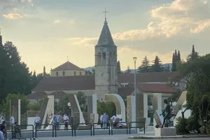 Δρακόντεια μέτρα στο Πόλιουντ!