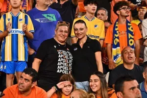 (Φωτορεπορτάζ) Οι ΑΠΟΕΛίστες στο ΓΣΠ