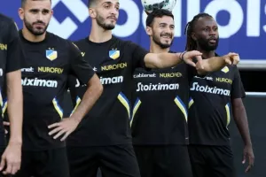 Η τελευταία προπόνηση του ΑΠΟΕΛ πριν τη Γάνδη (φώτος)