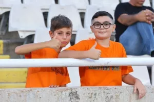 (Φωτορεπορτάζ) Οι ΑΠΟΕΛίστες στο ΓΣΠ